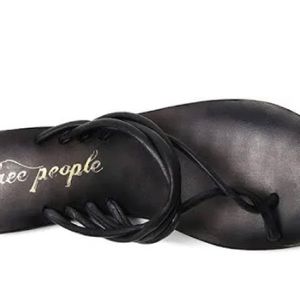 Free People Kayla BLACK Soft Strappy Sandals SZ 40 US 9-9.5